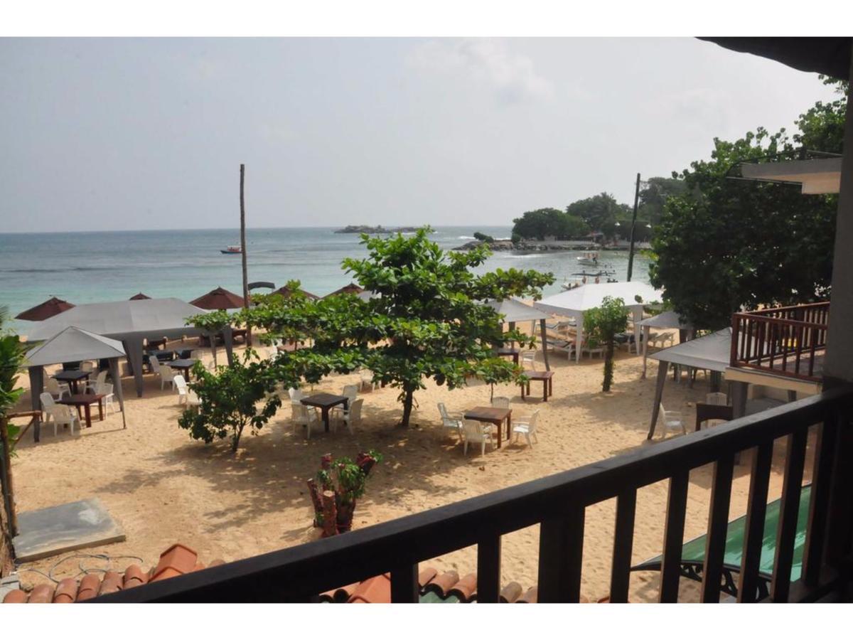 Wave Beach Resort Unawatuna Exterior photo