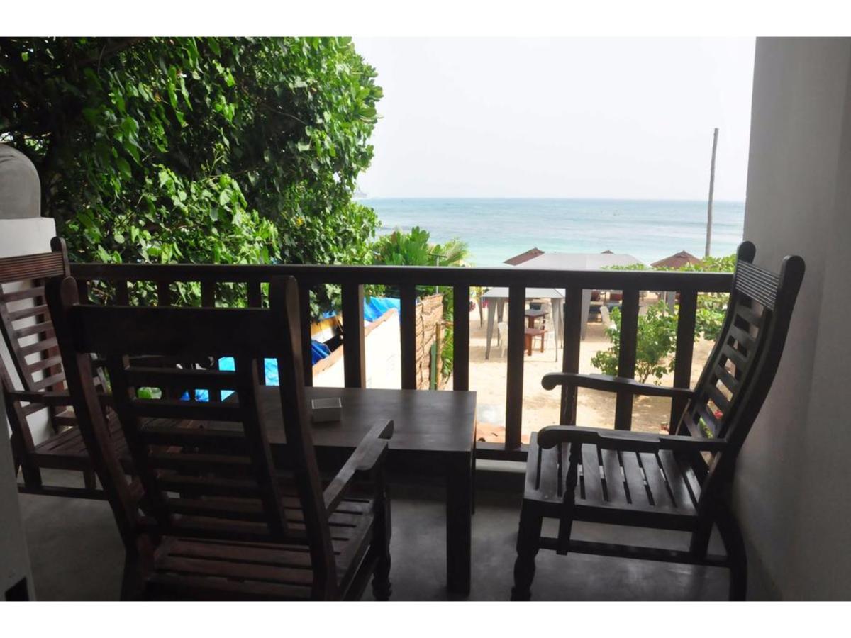 Wave Beach Resort Unawatuna Exterior photo