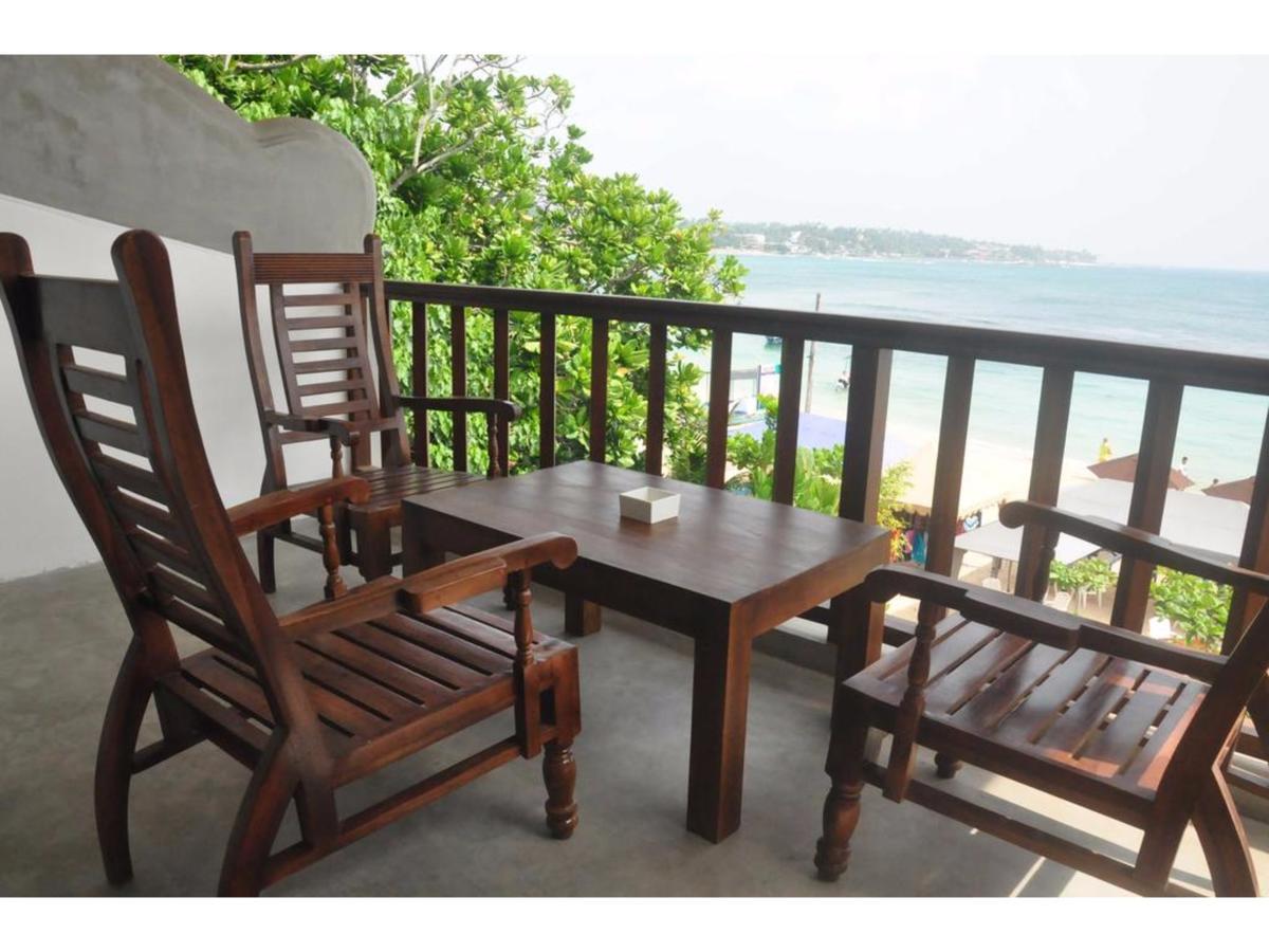Wave Beach Resort Unawatuna Exterior photo
