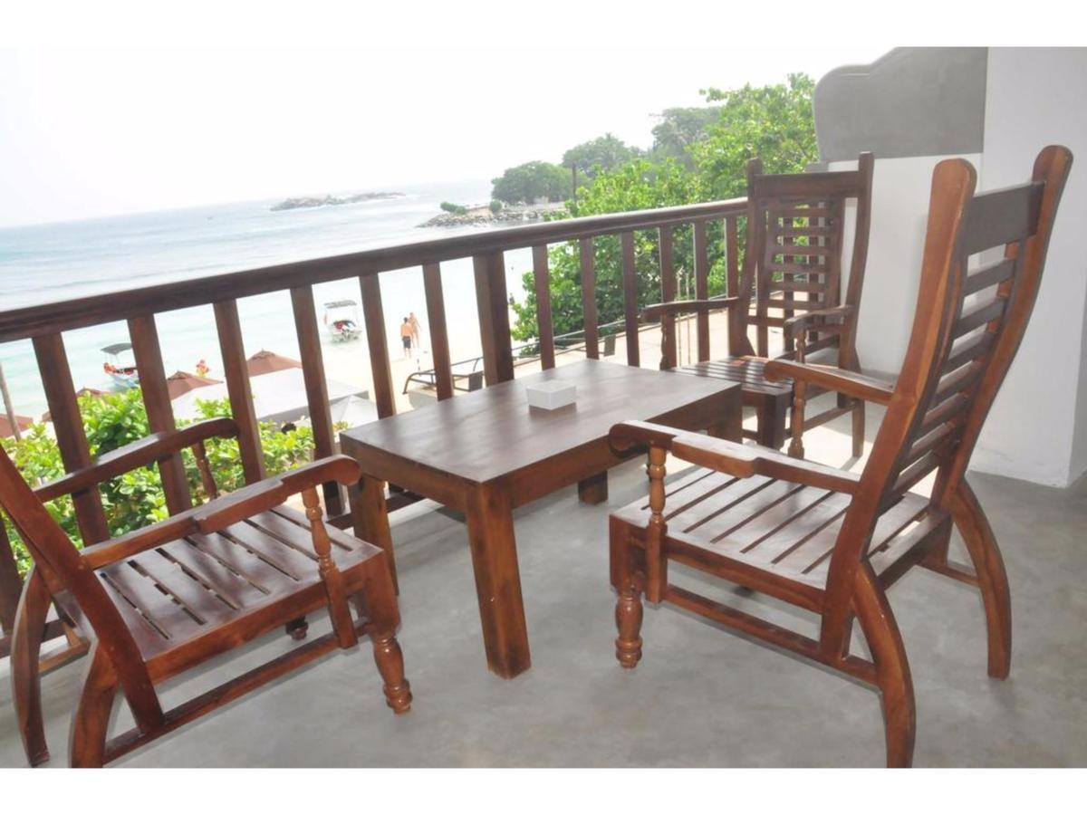Wave Beach Resort Unawatuna Exterior photo