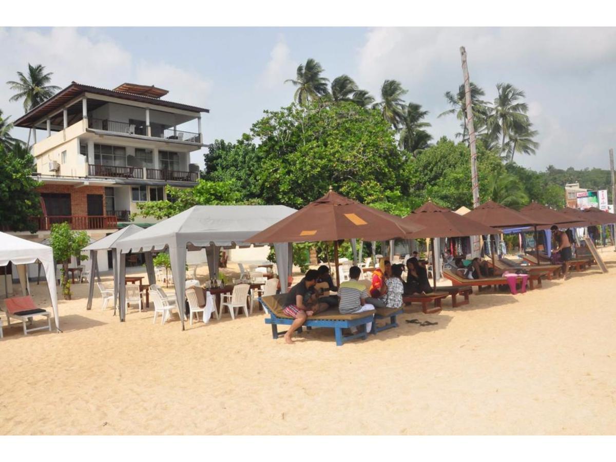 Wave Beach Resort Unawatuna Exterior photo