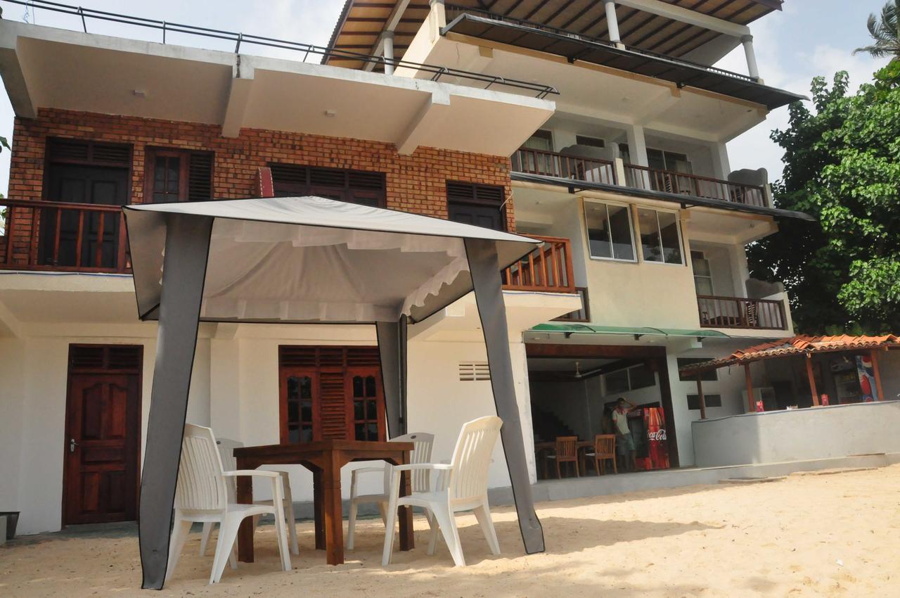 Wave Beach Resort Unawatuna Exterior photo