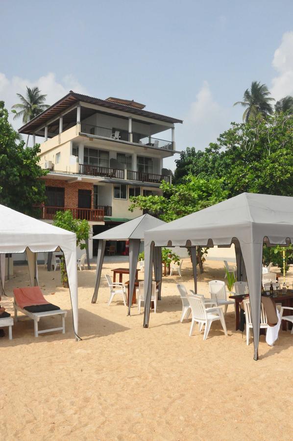 Wave Beach Resort Unawatuna Exterior photo