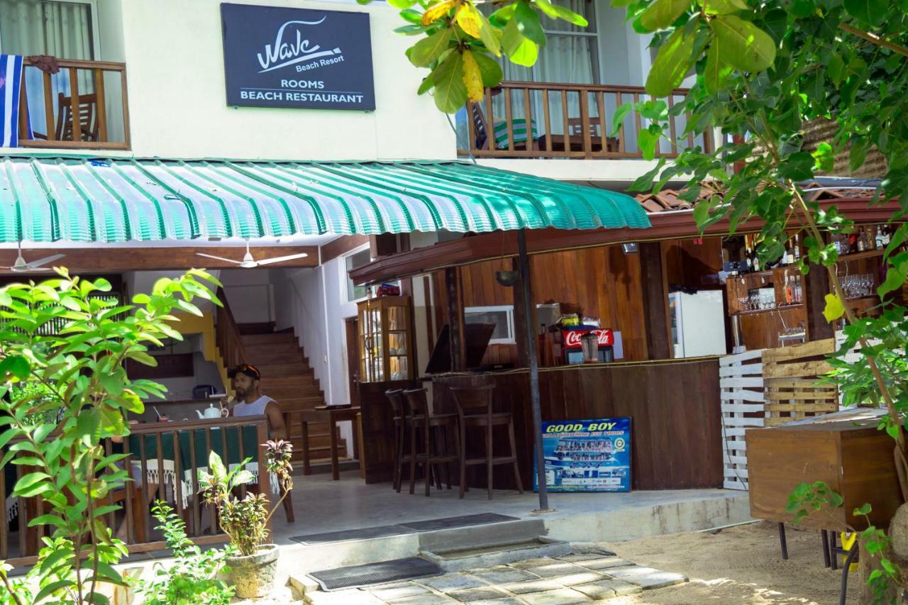 Wave Beach Resort Unawatuna Exterior photo